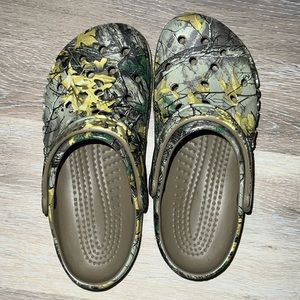 Camo crocs